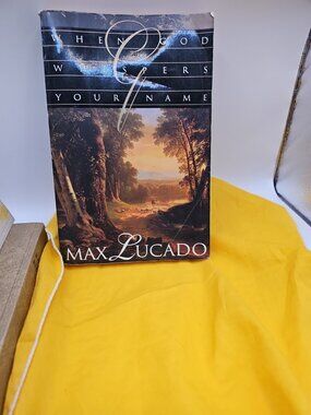 Books Lot Of 2 /NIV Holy Bible &/Max Lucado "When God Whispers Your Name